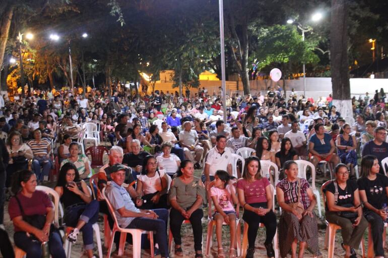 Importante concurrencia de espectadores en el festival.
