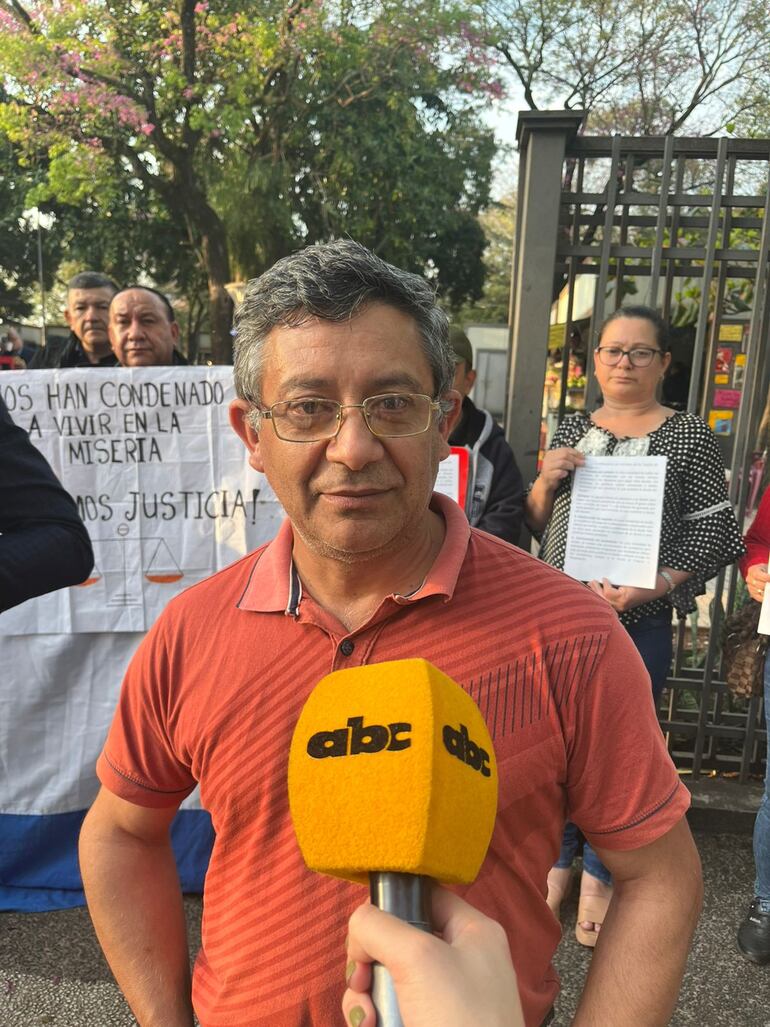 Pedro Coronel, uno de los manifestantes.