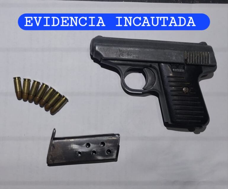 Hombre armado intentó escapar de la Policía Nacional pero lo interceptaron tras persecución.