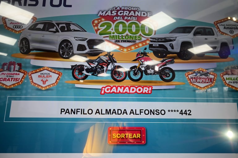 Pánfilo Almada Alfonso se convirtió en el nuevo ganador de Bristol. Es el flamante dueño de la VW Amarok 0km.