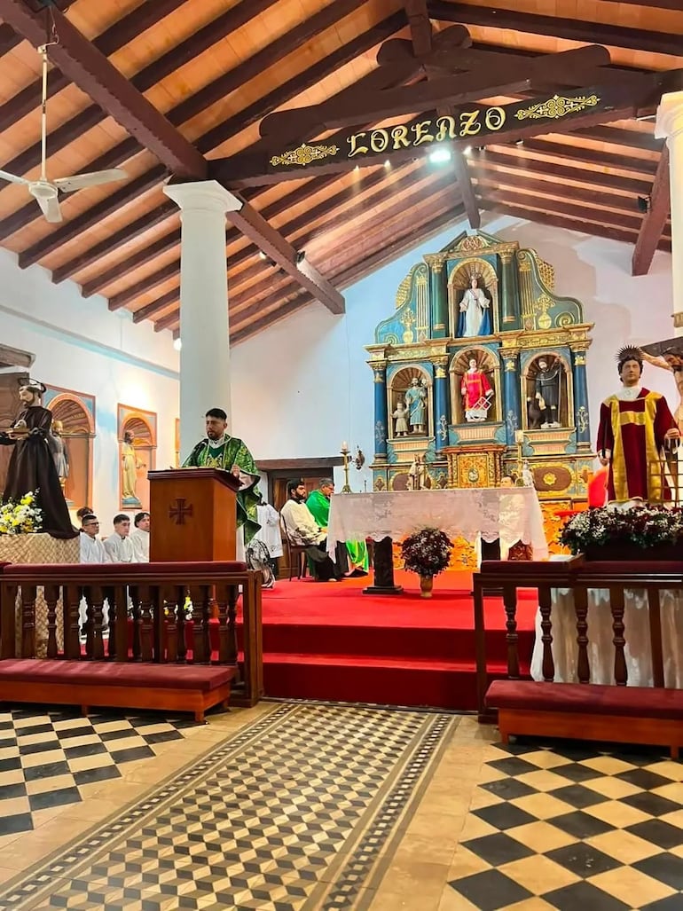 Cada año, los pobladores de Altos honran con profunda fe y devoción a su santo protector, San Lorenzo Mártir, renovando una tradición que forma parte de la identidad de la comunidad.
