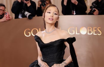 Ariana Grande en su última aparición pública, en la ceremonia de los Globos de Oro.