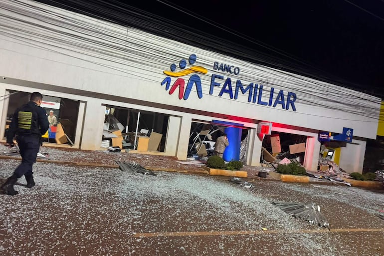 Media hora de "disparos ininterrumpidos": así se vivió el megaasalto en Santa Rita - Policiales