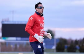Roberto Junior Fernández (37), el arquero más experimentado de la selección paraguaya.
