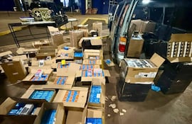 Los medicamentos incautados en el puente de la Amistad. Son introducidos de manera clandestina al Brasil sin respetar la cadena de frío.