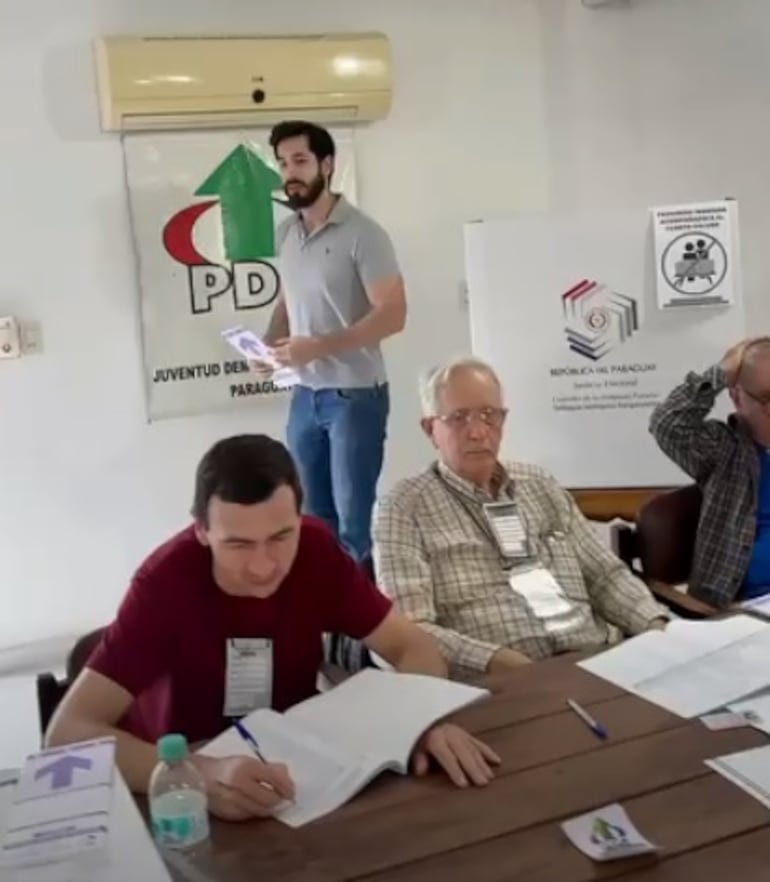 Cuatro intendentables opositores formalizan candidaturas en Asunción - Política