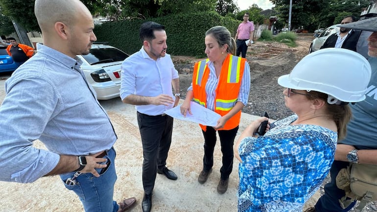 Luis Bello (ANR-HC), intendente de Asunción, en su visita a San Pablo, el martes.