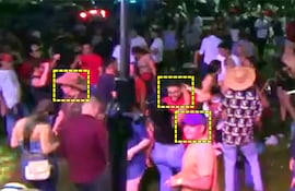 Junior Delvalle (de sombrero) y sus presuntos cómplices durante la jineteada en Eusebio Ayala.