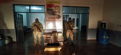 La droga incautada tenía como destino el territorio brasileño donde está valorada en unos 150.000 dólares.