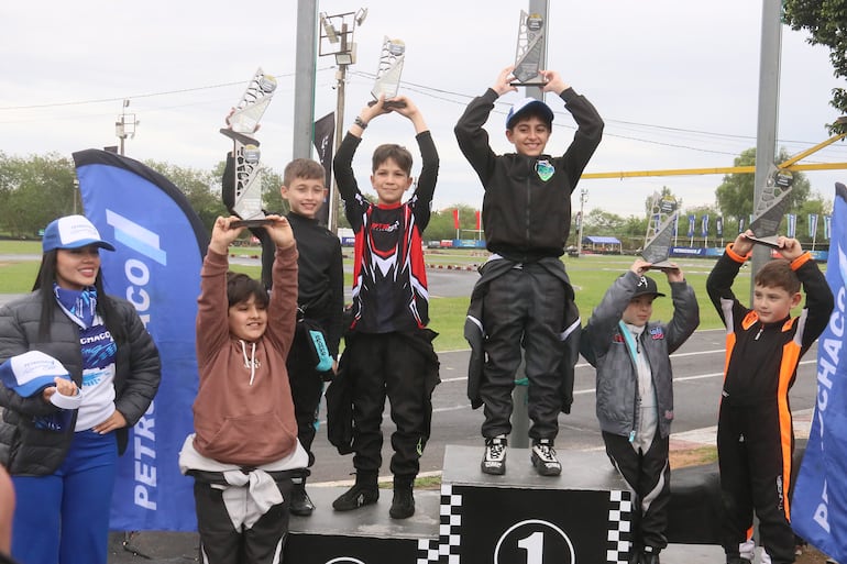 Así fue el festejo en el podio de los protagonistas de la categoría Cadete.