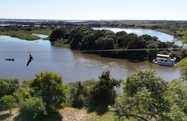 Cerrito incorporó un atractivo pensado para los amantes de la aventura: la tirolesa de 400 metros de longitud.