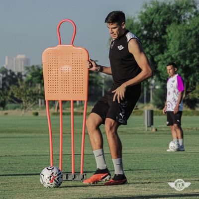 Miguel Isaías Jacquet Duarte (28 años), zaguero central de Libertad.