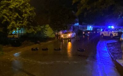 Agentes policiales y vecinos iniciaron anoche la búsqueda, pero el cuerpo no fue encontrado.