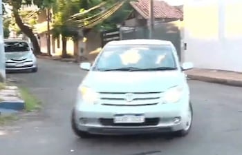 Ante la falta de señalización o una lomada, los vehículos cruzan sin disminuir la velocidad, lo que genera accidentes muy seguidos.