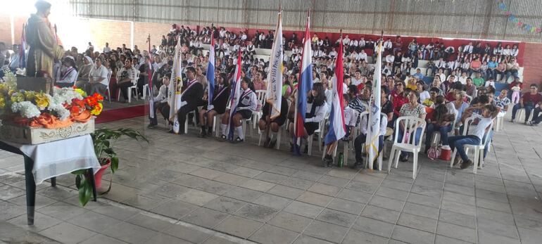 Instituciones educativas y la población en general participaron de las actividades religiosas.