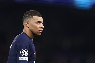 El francés Kylian Mbappé, jugador del París Saint-Germain, en el partido frente a la Real Sociedad por la ida de los octavos de final de la UEFA Champions League en el estadio Parque de los Príncipes, en París, Francia.