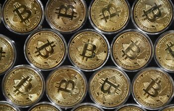 Riesgos de lavado de activos con moneda virtual convertible