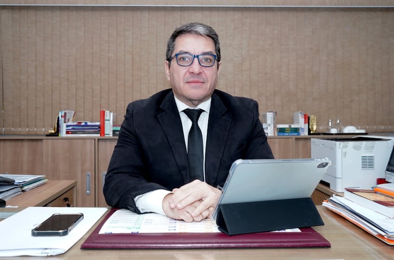 Christian Ruiz Diaz, director de Financiamiento Político.
