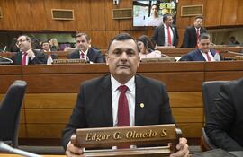 Édgar Olmedo, diputado cartista y consejero de la Magistratura, aparece en chats como pseudo operador en la conformación de ternas.