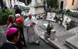 El papa León XIV continuó la tradición de Francisco y celebró este domingo la misa de Difuntos en el cementerio del Verano.