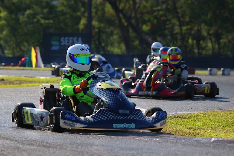 Sebastián Galeano hizo un doblete ganando las dos fechas su categoría, la Rotax Junior Max.