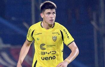 Lucas Romero, futbolista de Recoleta FC.