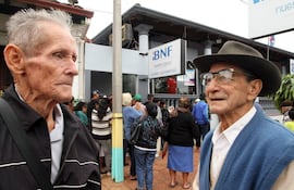 Adultos mayores y pensionados pueden cobrar sus subsidios desde ayer a través del calendario de pagos.