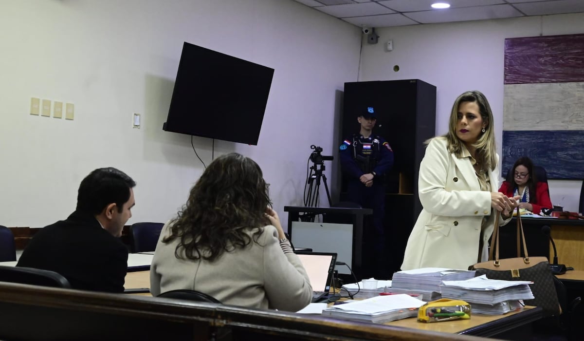 Caso Hernán Rivas: Kattya reafirma que su pérdida de investidura fue por denunciar el título falso