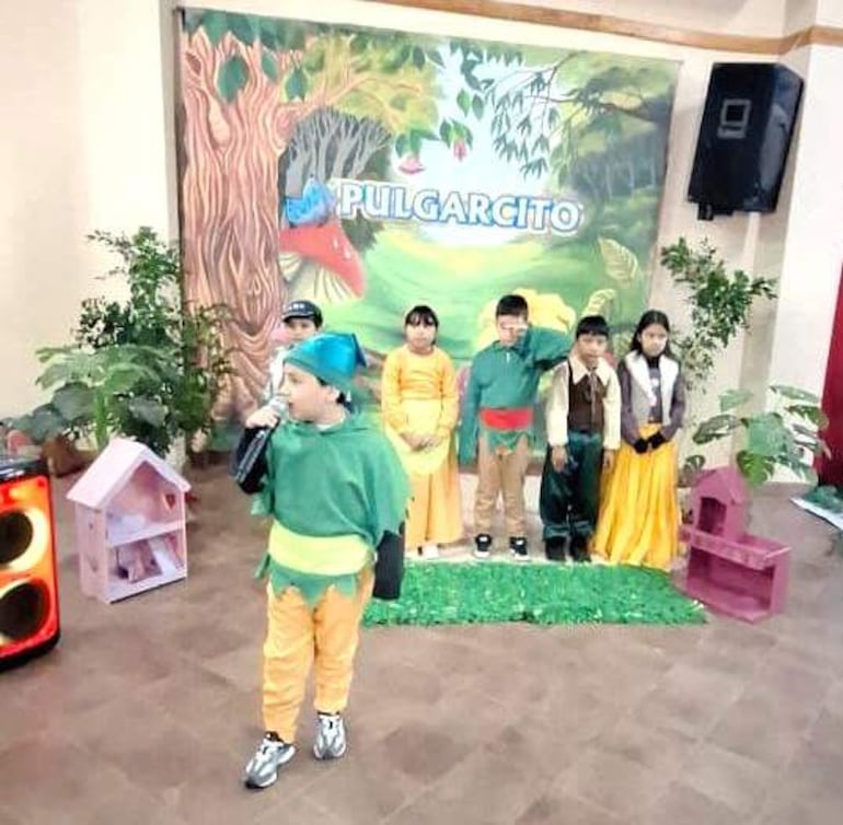 El cuento Pulgarcito fue interpretado por Federico Fretes, Wilson Recalde, Aimara Montiel, Gerardo Casamada, Axel Machuca y Zoe Brítez.