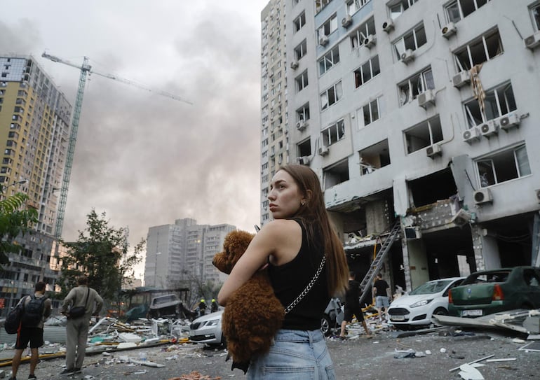 Rusia informa de ataque masivo contra Kiev y aeródromos militares ucranianos - Mundo