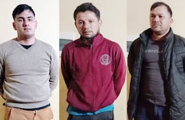 De izq. a der.: Cristian David Paredes González, Arnaldo Pérez Espínola y
Victorino Herrera Espínola, capturados por abigeato en Valenzuela y ahora encarcelados.