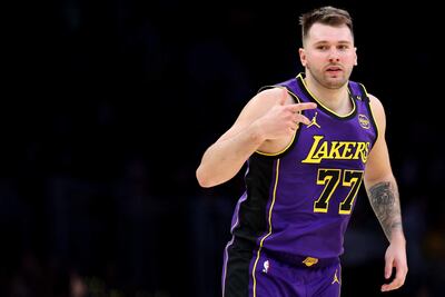 La gran actuación de Luka Doncic en la victoria de Los Ángeles Lakers contra los Oklahoma City Thunder.