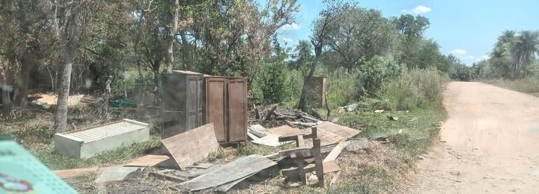 Estos predios invadidos están muy cerca de la urbanización El Cortijo, del Club de Vuelo Yvytu y del barrio Villa Real.