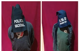 Detienen a dos mecánicos que presuntamente intentaban sacar repuestos de un vehículo incautado en Fernando de la Mora