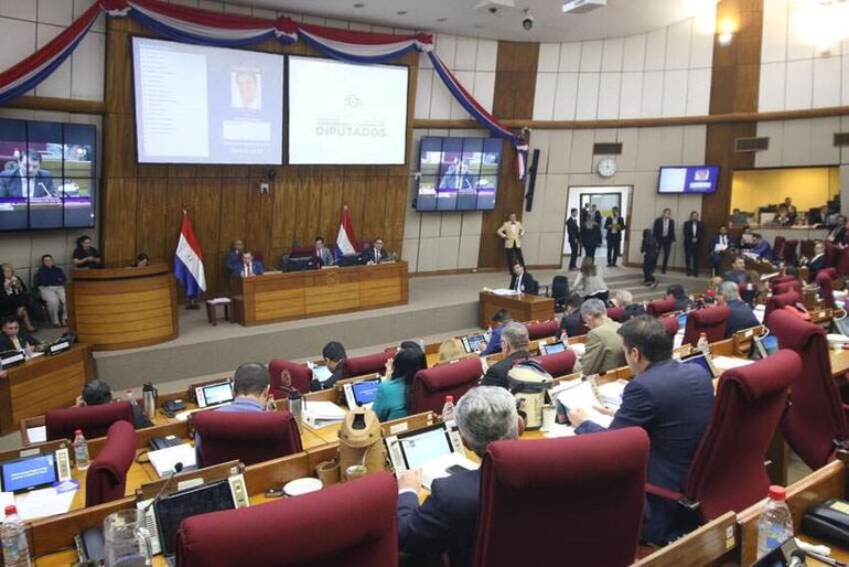 En sesión extra, Diputados aprobó el PGN 2026 con modificaciones