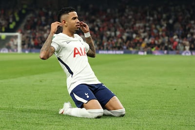 El brasileño Savio uno de los cinco goles del Tottenhan.