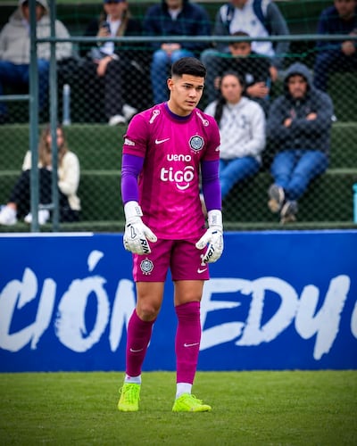 Enzo Maidana (18 años), guardameta de las formativas de Olimpia que fue llamado de la Federación de Fútbol de Estados Unidos para un selecto microciclo.