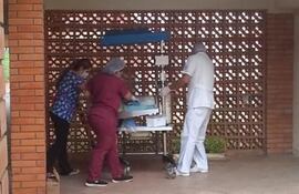 Los niños siameses fueron sometidos a cirugía el miércoles. La intervención quirúrgica duró desde la mañana hasta cerca de la medianoche. Foto: Lucía González.