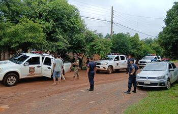 Agentes de la Comisaría Tercera de San Ignacio incautaron una gran cantidad de carne de procedencia dudosa durante varios allanamientos realizados en el marco de una investigación por presunto abigeato en Misiones.