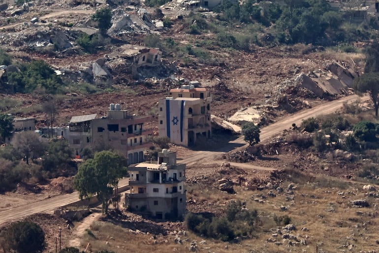 El ejército de Israel patrulla la frontera norte con Líbano, desde donde combate a la organización paramlitar proiraní Hezbolá.