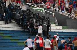 Olimpia Cerro Porteño clásico superclásico incidentes hinchas Defensores del Chaco