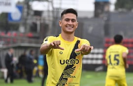 Lucas González, delantero del Deportivo Recoleta, goleador del torneo de la División Intermedia, con 19 anotaciones.