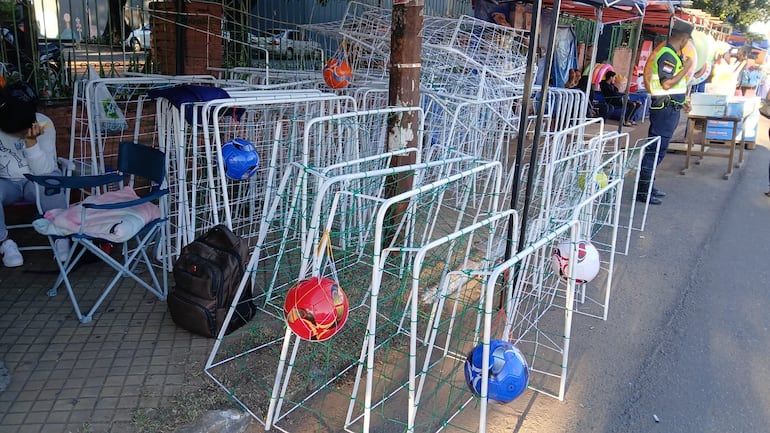 Opciones variadas para los Reyes Magos en la avenida Eusebio Ayala.