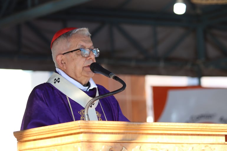 Caacupé: Adalberto Martínez reclama justicia contra la corrupción y la impunidad