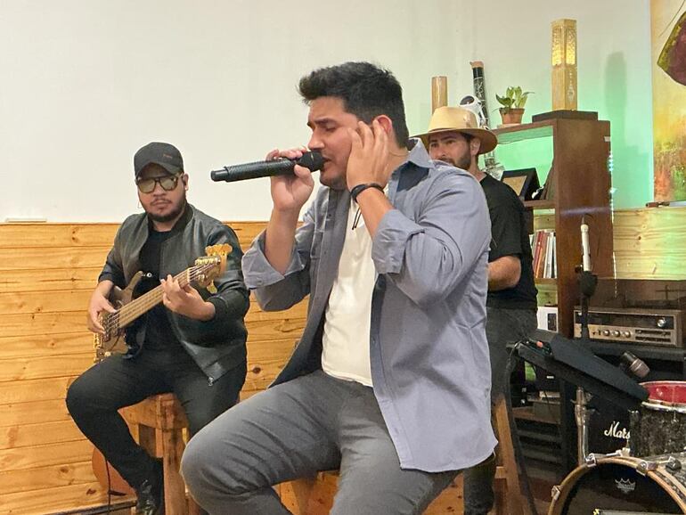 La nueva presentación de Live Session del cantante Elías Coronel se podrá encontrar desde mañana en las plataformas digitales.