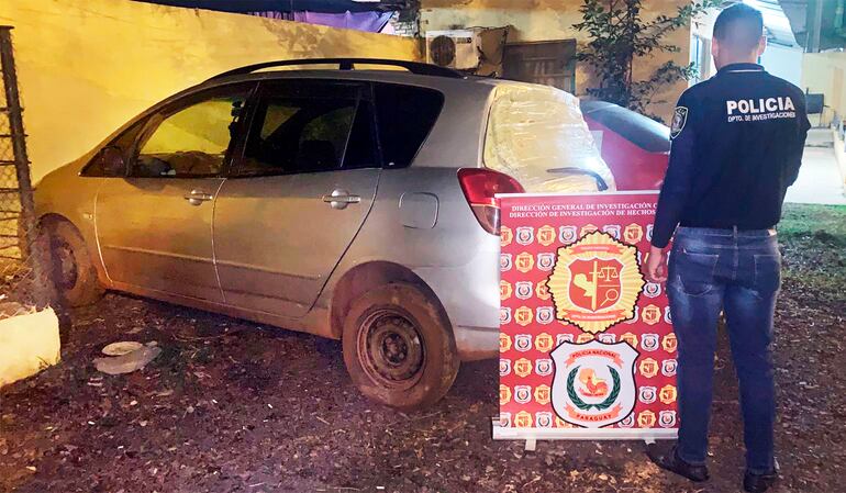 El automóvil usado en una serie de atracos domiciliarios en Ciudad del Este fue recuperado en los allanamientos de la Policía.