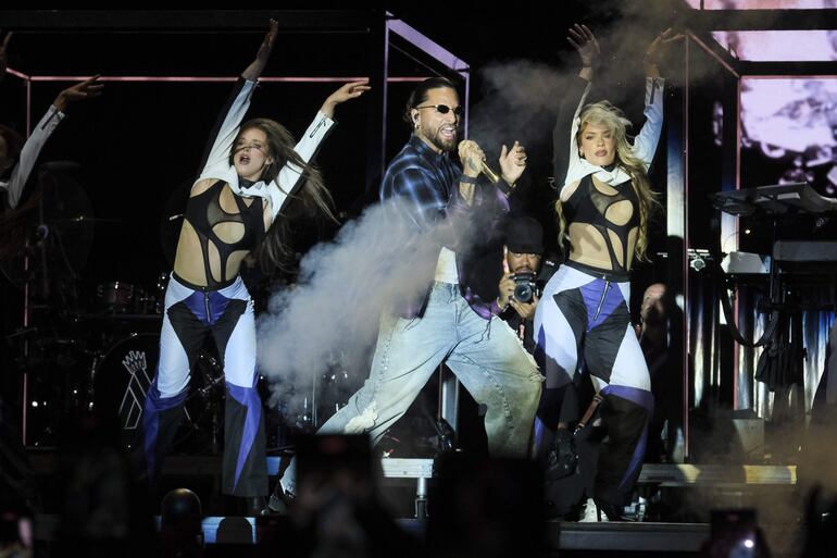 El cantante colombiano Maluma durante uno de sus shows.
