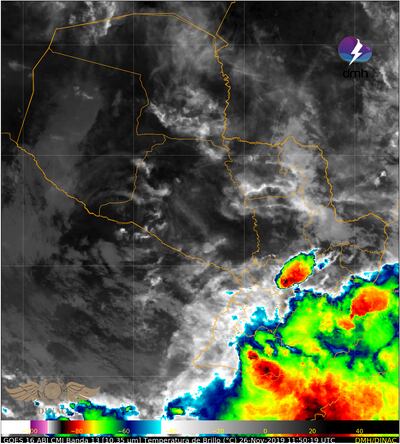 Sistema de tormentas que ingresa desde Argentina.