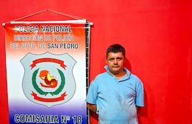 El detenido fue identificado como MIGUEL ÁNGEL ROMERO ORTIZ, paraguayo, soltero, de 36 años, quien contaba con arresto domiciliario