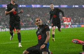 Barcelona logró una gran victoria ante el Benfica en Portugal